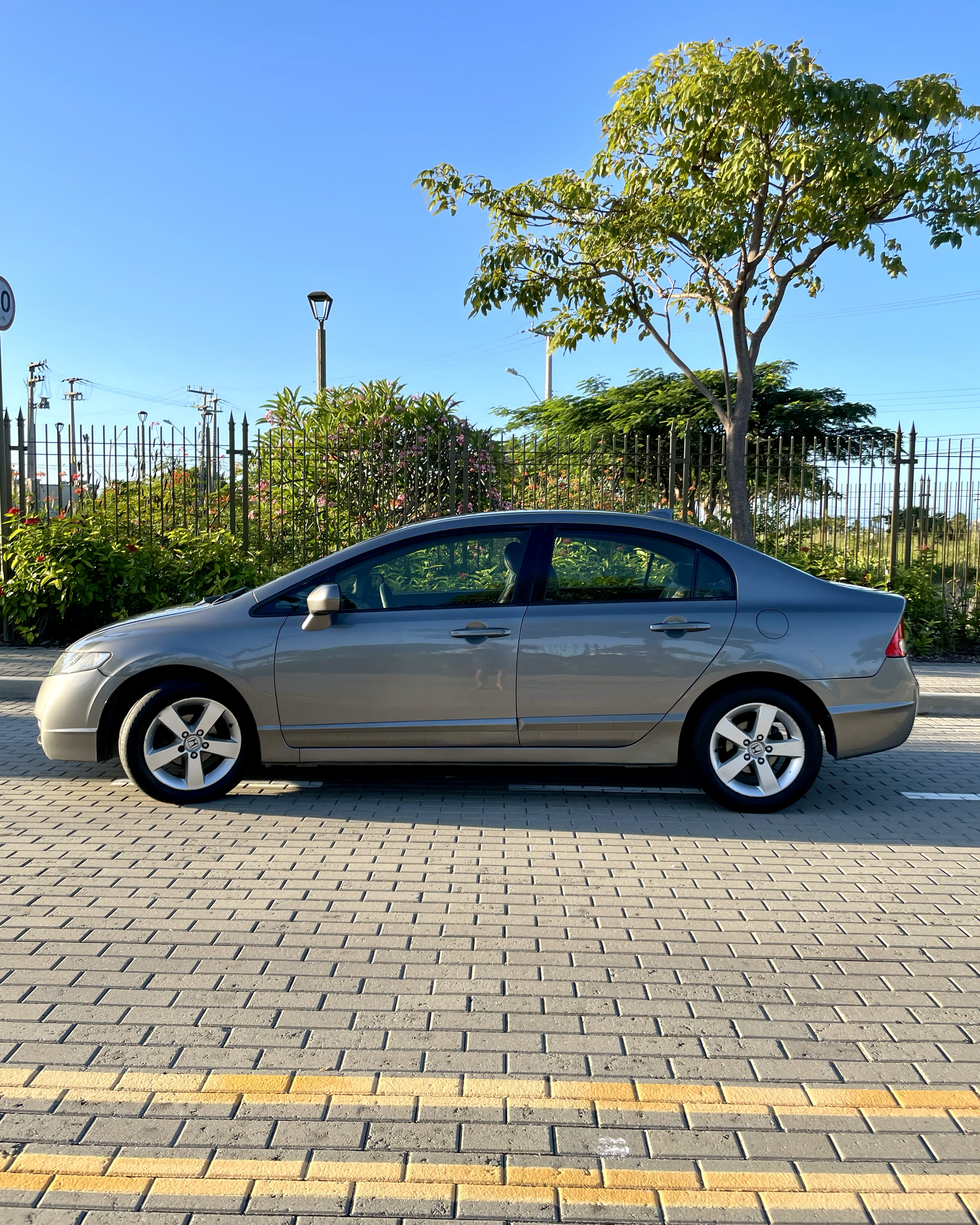 Honda Civic LXS Flex Automático 1.8 – 2009/2010