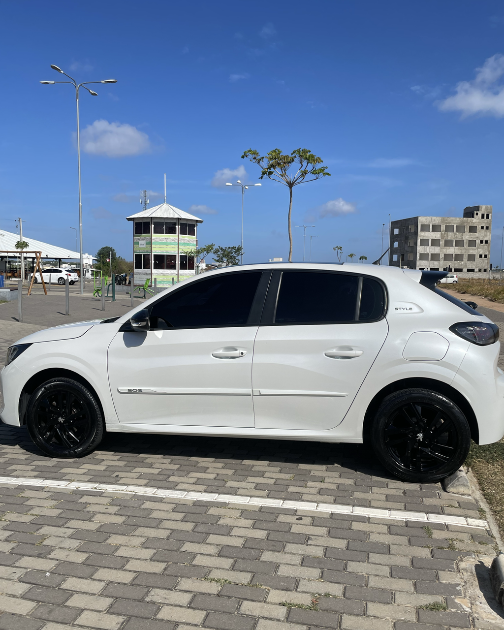 Peugeot 208 1.0 Style – Modelo 2023