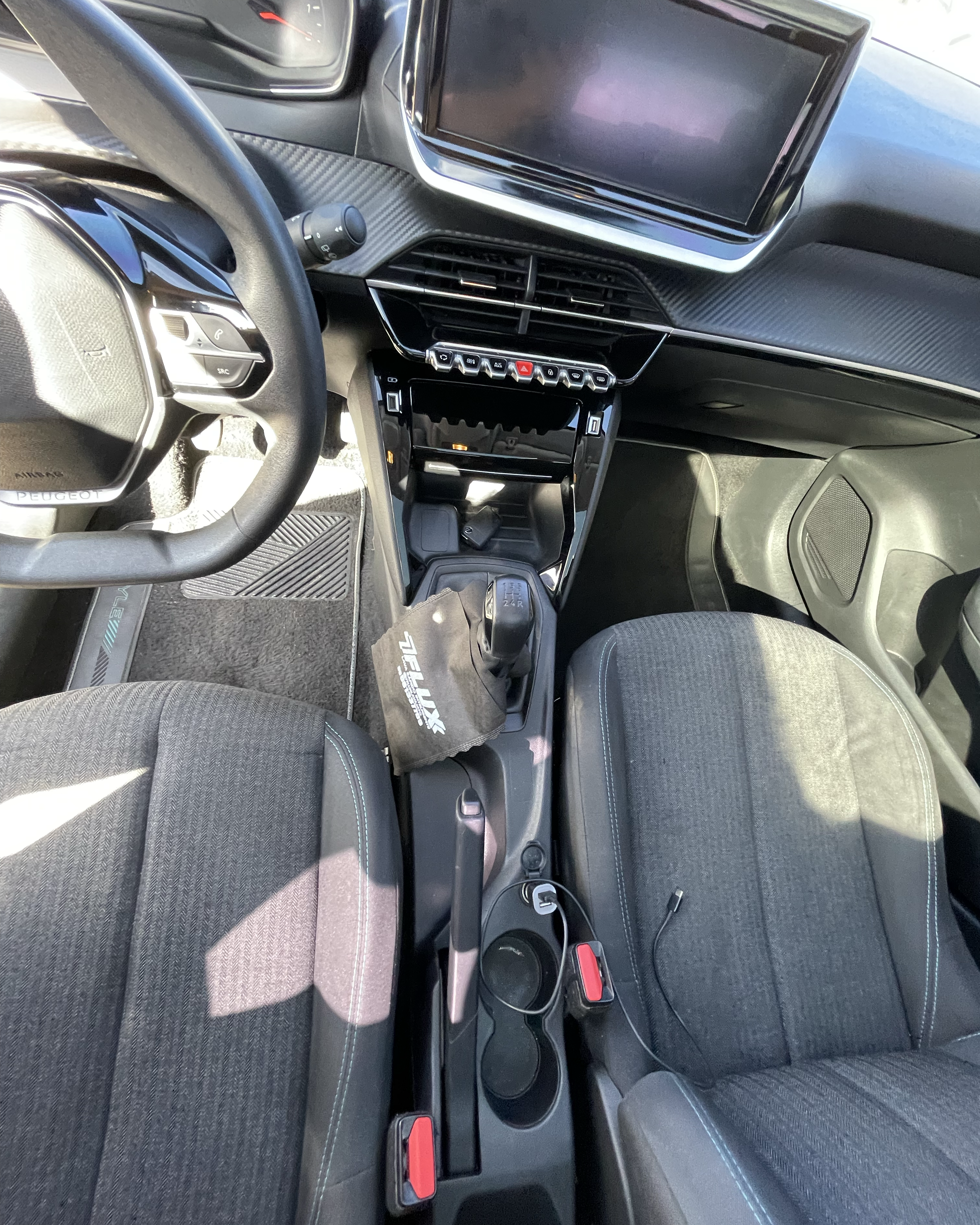 Peugeot 208 1.0 Style – Modelo 2023